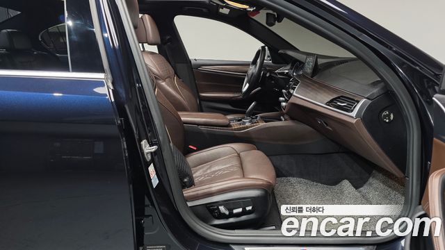 BMW 5 Series (G30) 520d M Sport Package Plus 2018 — фото 12