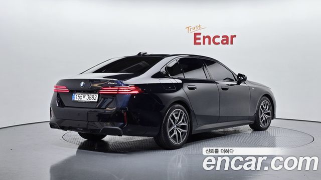 BMW 5 Series (G60) 520i M Sport 2025 — фото 2