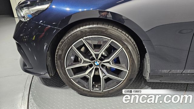BMW 5 Series (G60) 520i M Sport 2025 — фото 5