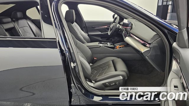BMW 5 Series (G60) 520i M Sport 2025 — фото 10