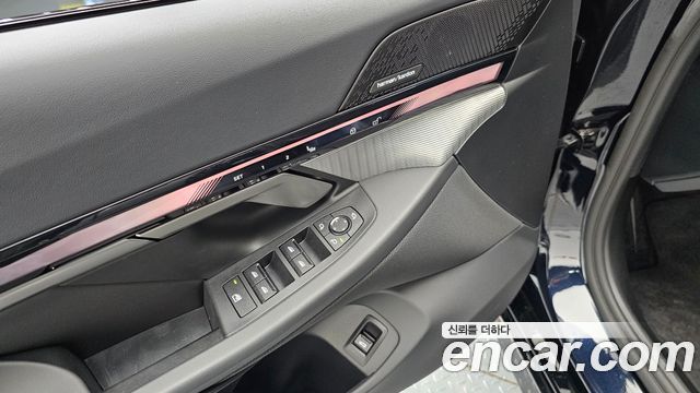 BMW 5 Series (G60) 520i M Sport 2025 — фото 17