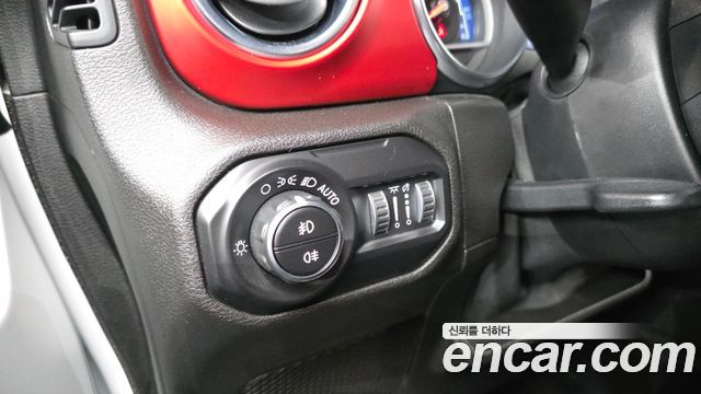 Jeep Wrangler (JL) 2.0 Rubicon Power Top 4Door 2019 — фото 18