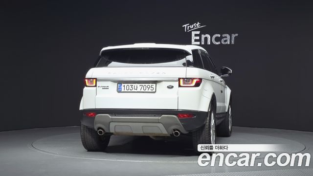 Land Rover Range Rover Evoque 2.0 TD4 HSE 2016 — фото 4