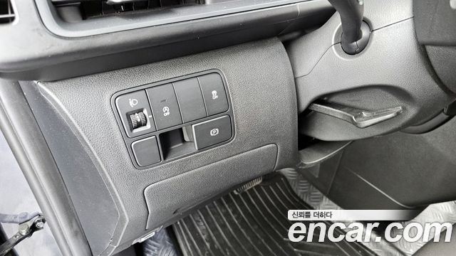 Hyundai Staria Cargo 3-Seater Smart 2024 — фото 18