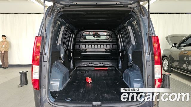Hyundai Staria Cargo 3-Seater Smart 2024 — фото 20