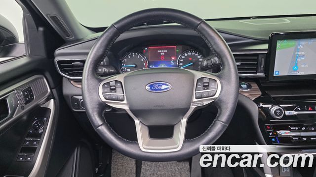 Ford Explorer (VI) 2.3 LimIted 4WD 2021 — фото 13