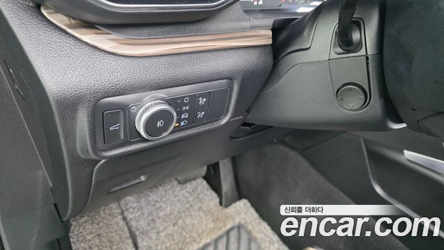 Ford Explorer (VI) 2.3 LimIted 4WD 2021 — фото 15