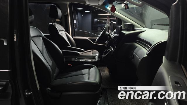 Hyundai Staria Cargo 5-Seater Modern 2022 — фото 11