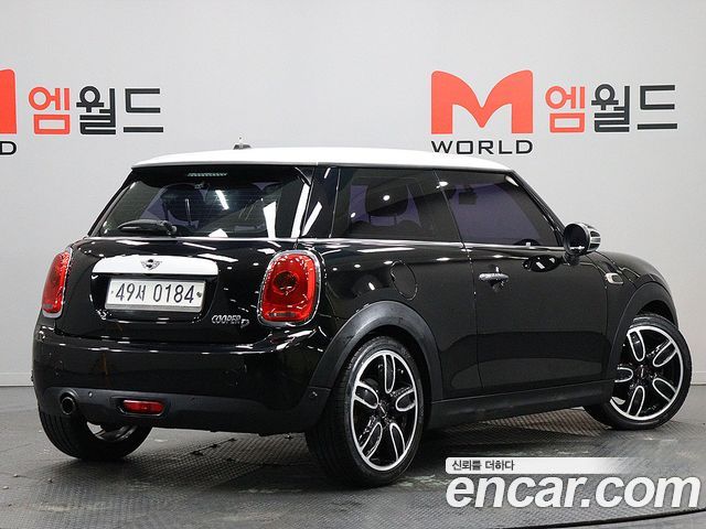 MINI Cooper D Standard 3rd 2014 — фото 4