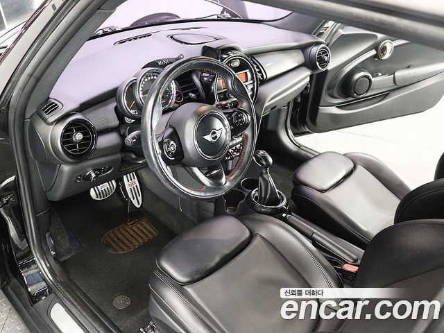 MINI Cooper D Standard 3rd 2014 — фото 6