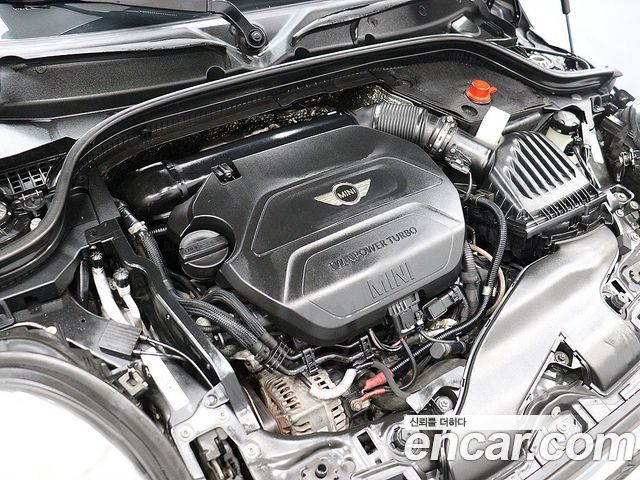 MINI Cooper D Standard 3rd 2014 — фото 21