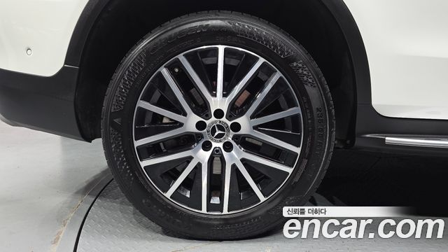 Mercedes-Benz GLC-Class (X253) GLC300e 4MATIC 2021 — фото 5