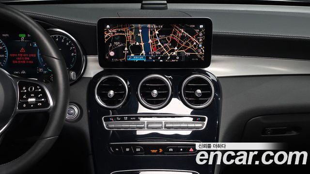 Mercedes-Benz GLC-Class (X253) GLC300e 4MATIC 2021 — фото 14