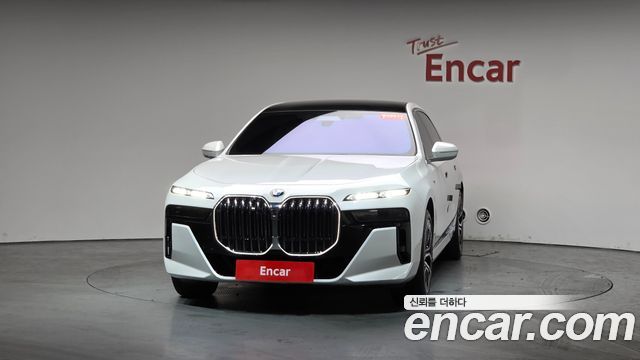 BMW 7 Series (G70) 740i xDrive M Sport 2024 — фото 3