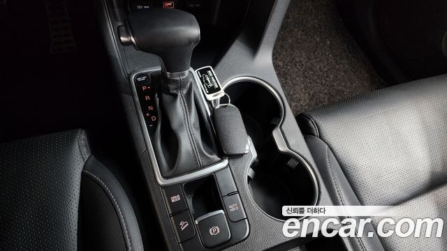 Kia Sportage The Bold Diesel 2.0 2WD Prestige 2021 — фото 9