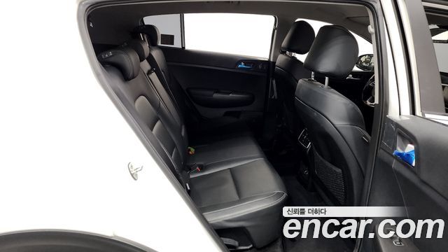 Kia Sportage The Bold Diesel 2.0 2WD Prestige 2021 — фото 12
