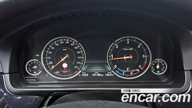 BMW 5 Series (F10) 520d M Aero Dynamic 2016 — фото 8