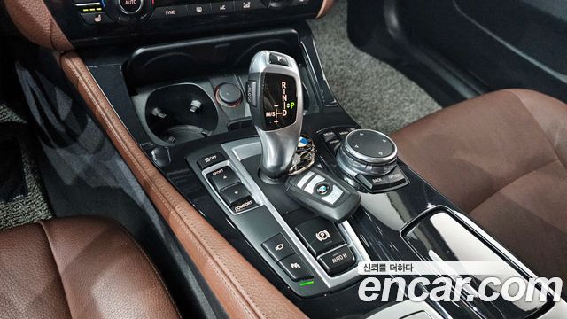 BMW 5 Series (F10) 520d M Aero Dynamic 2016 — фото 9