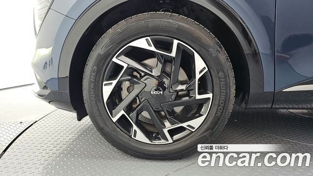 Kia Sportage (V) Diesel 2.0 2WD Nobleless 2022 — фото 5