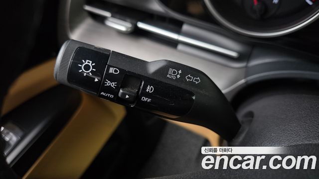 Kia Carnival (IV) Diesel 9-Seater Prestige 2022 — фото 16