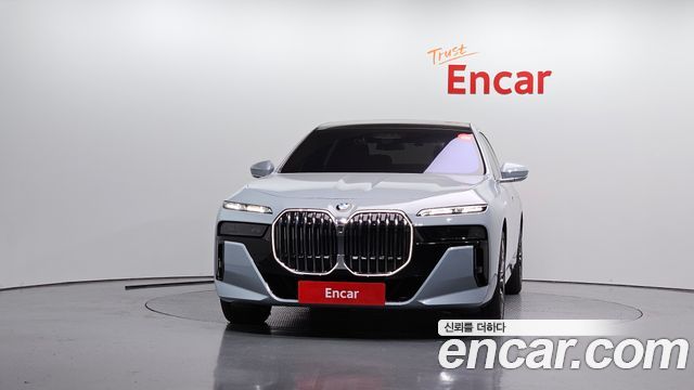 BMW 7 Series (G70) 740i xDrive M Sport 2024 — фото 3
