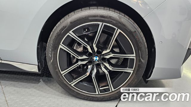 BMW 7 Series (G70) 740i xDrive M Sport 2024 — фото 21