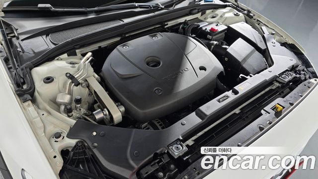 Volvo V60 Cross Country (II) T5 Pro AWD 2020 — фото 6