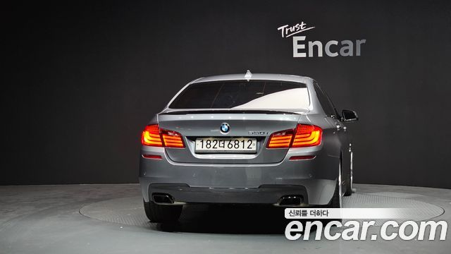 BMW 5 Series (F10) 550i xDrive 2012 — фото 4