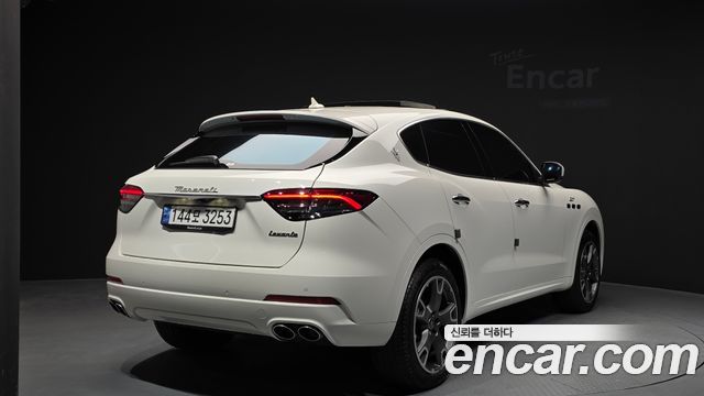 Maserati Levante 2.0 GT AWD 2022 — фото 2