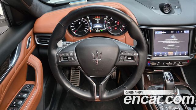 Maserati Levante 2.0 GT AWD 2022 — фото 17