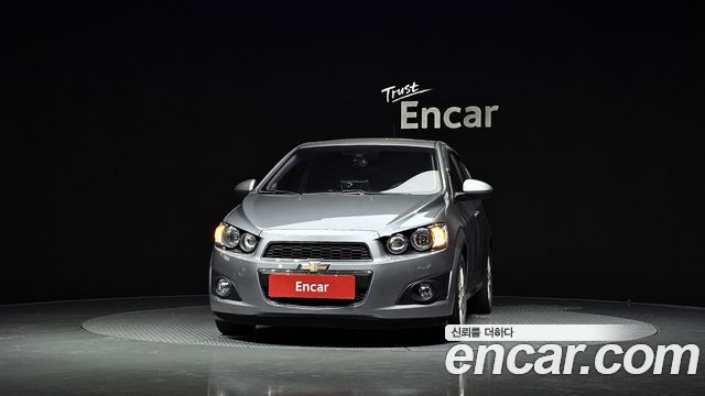 Chevrolet Aveo Hatchback LS Deluxe 2012 — фото 3