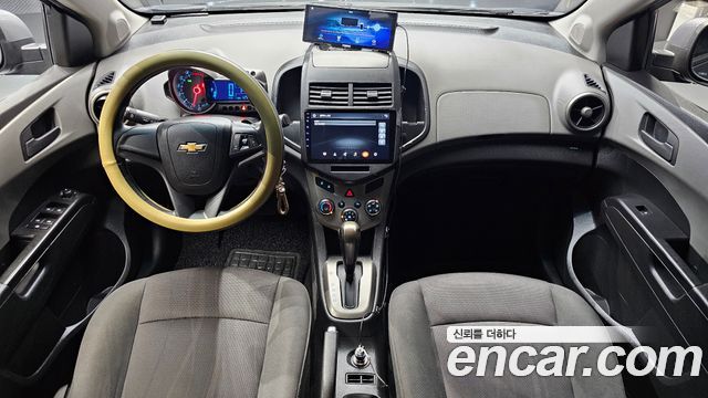 Chevrolet Aveo Hatchback LS Deluxe 2012 — фото 7