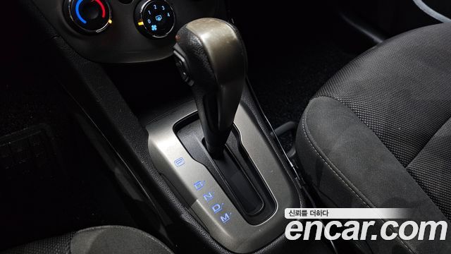 Chevrolet Aveo Hatchback LS Deluxe 2012 — фото 9