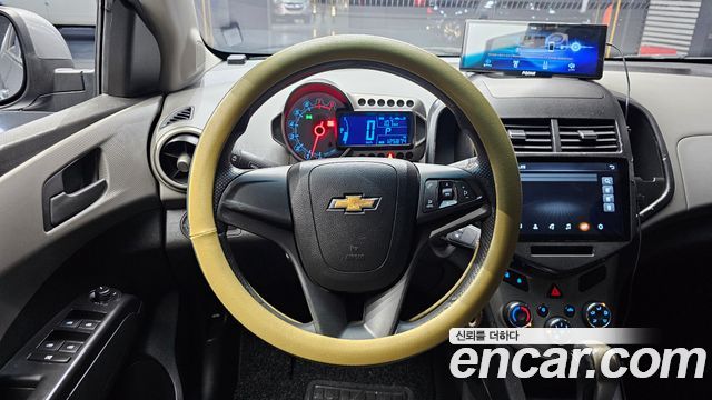 Chevrolet Aveo Hatchback LS Deluxe 2012 — фото 14