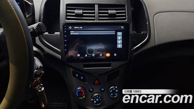Chevrolet Aveo Hatchback LS Deluxe 2012 — фото 15