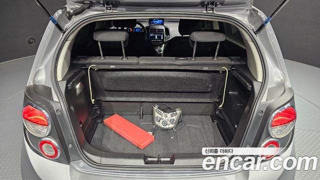Chevrolet Aveo Hatchback LS Deluxe 2012 — фото 20