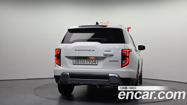 KG Mobility (SsangYong) Torres Gasoline 1.5 2WD T7 2023 — фото 4