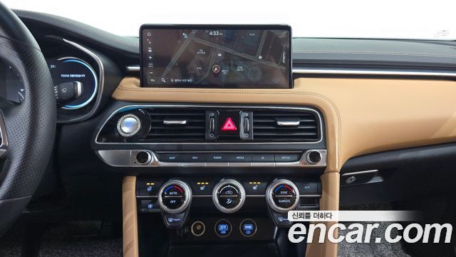 Genesis G70 Gasoline 2.0T 4WD 2022 — фото 14