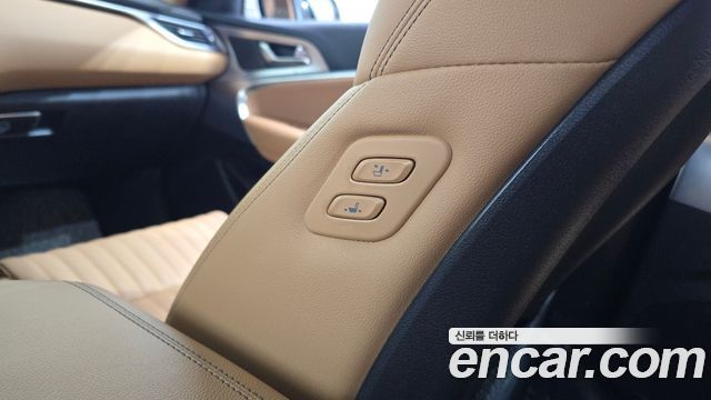 Genesis G70 Gasoline 2.0T 4WD 2022 — фото 30