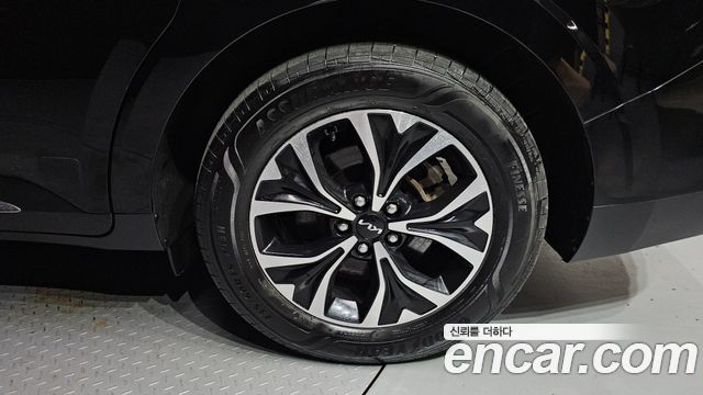 Kia Carnival (IV) Gasoline 9-Seater Noblesse 2023 — фото 21