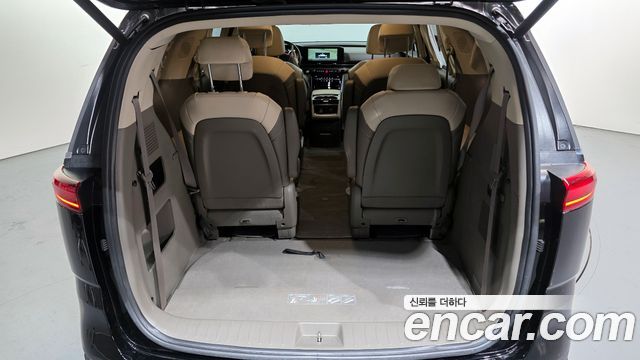 Kia Carnival (IV) Gasoline 9-Seater Hi-Limousine Signature 2022 — фото 31