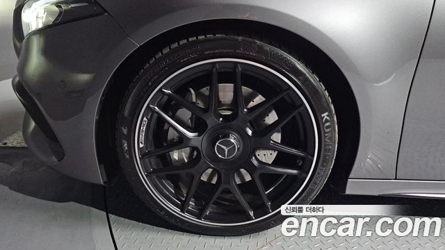 Mercedes-Benz A-Class (W177) AMG A45 4MAITC+ Hatchback 2023 — фото 5