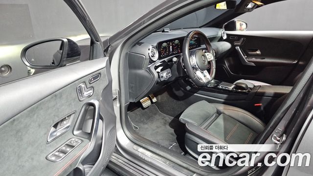 Mercedes-Benz A-Class (W177) AMG A45 4MAITC+ Hatchback 2023 — фото 10