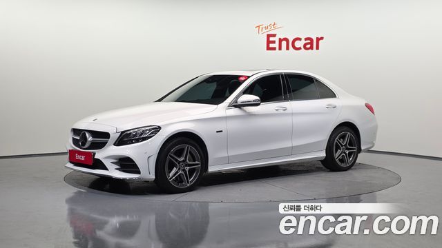 Mercedes-Benz C-Class (W205) C300e 4MATIC AMG Line