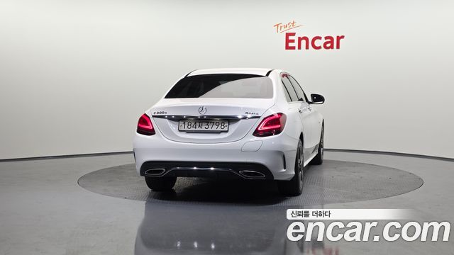 Mercedes-Benz C-Class (W205) C300e 4MATIC AMG Line 2020 — фото 4