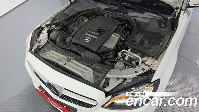 Mercedes-Benz C-Class (W205) C300e 4MATIC AMG Line 2020 — фото 6