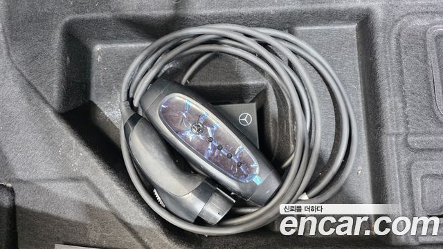 Mercedes-Benz C-Class (W205) C300e 4MATIC AMG Line 2020 — фото 18