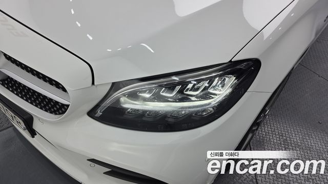 Mercedes-Benz C-Class (W205) C300e 4MATIC AMG Line 2020 — фото 22