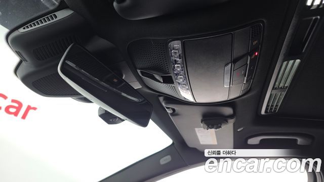 Mercedes-Benz C-Class (W205) C300e 4MATIC AMG Line 2020 — фото 28