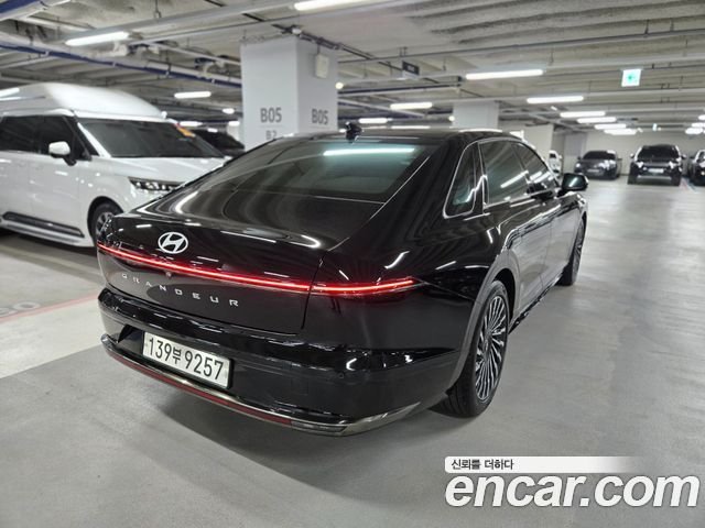 Hyundai Grandeur Hybrid (GN7) Calligraphy 2023 — фото 2